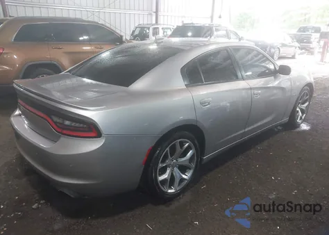 2015 Dodge Charger R/T z USA, uszkodzony, nr VIN 2C3CDXCT5FH777766